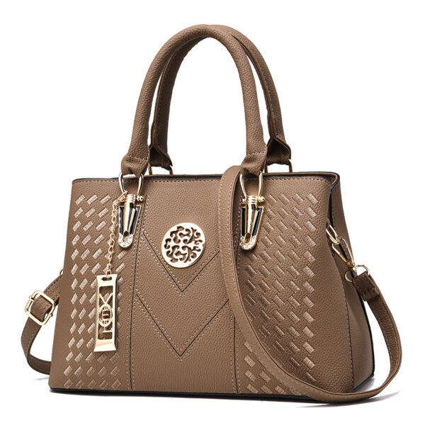 Elegant Luxury Handbag – Premium Quality, Timeless Style