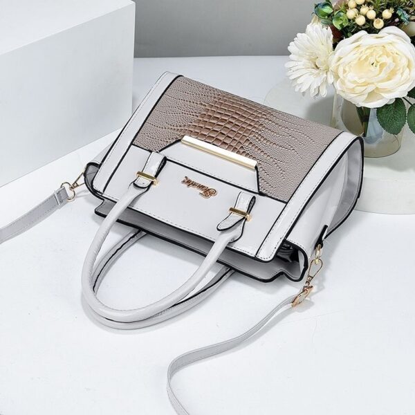 Luxury Designer Ladies Bag – Elegant • Classy • Premium