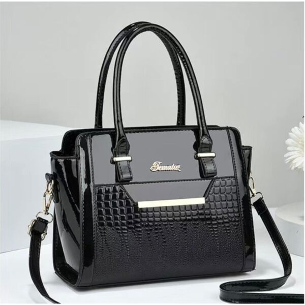 Luxury Designer Ladies Bag – Elegant • Classy • Premium